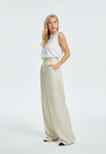 Load image into Gallery viewer, Eva Padded Shoulder Muscle T-Shirt and Pants - White