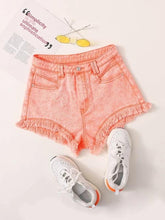 Load image into Gallery viewer, Women Raw Hem Ripped Denim Shorts Without Belt