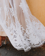 Load image into Gallery viewer, Antonia Maxi Dress - White

