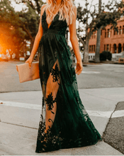 Load image into Gallery viewer, Antonia Maxi Dress - Hunter Green
