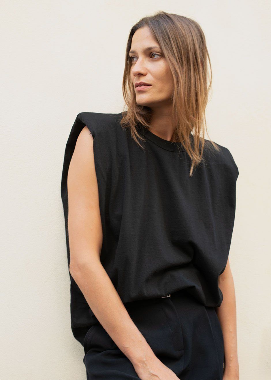 Eva Padded Shoulder Muscle T-Shirt in Black