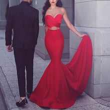 Load image into Gallery viewer, Sexy Elegant Off Shoulder Mermaid Lace Prom Dress
