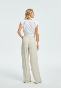 Eva Padded Shoulder Muscle T-Shirt and Pants - White