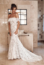Load image into Gallery viewer, Charming  Lace Mermaid Wedding Dress
