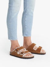 Load image into Gallery viewer, The Looker Crop - Swimming Pool Sunday
