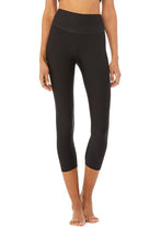 Load image into Gallery viewer, High-waist Fitness Capri
