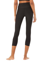 Load image into Gallery viewer, High-waist Fitness Capri
