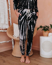 Load image into Gallery viewer, Black Cotton Pocketed Tie Dye Joggers

